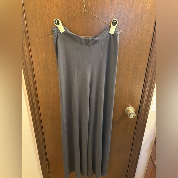 Cobblestone NWT women’s gray stretch knit pant - Picture 1 of 9